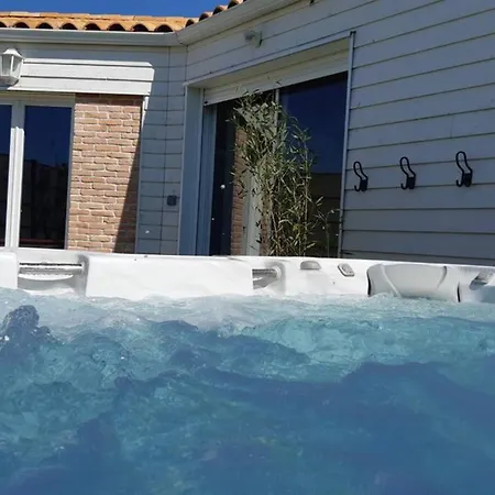 Дом отдыха Le Petit Jac Uzzi *